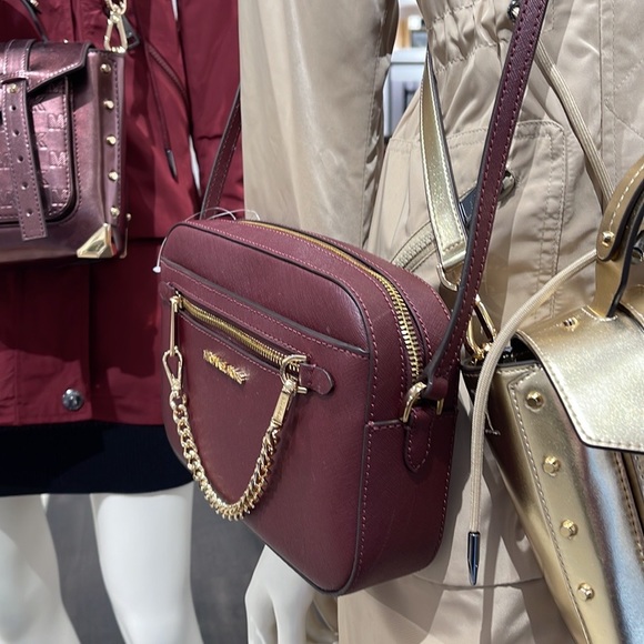 Michael Kors Jet Set Item Large East West Zip Chain Crossbody 
Merlot - Picture 3 of 16